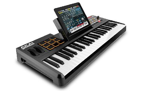 Akai SynthStation 49